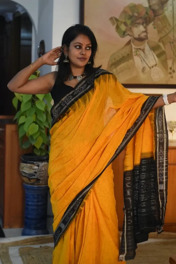 Women's Yellow Sambalpuri Pure Silk Pure Handloom With Ethnic Indian Woven  Design on Body and Blue Pallu and Border - Etsy Denmark