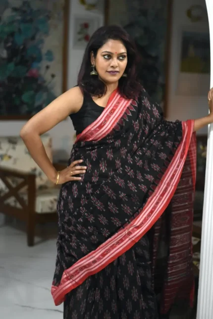 Black_Sambalpuri_Ikkat_Saree_SAIKBK001_featured
