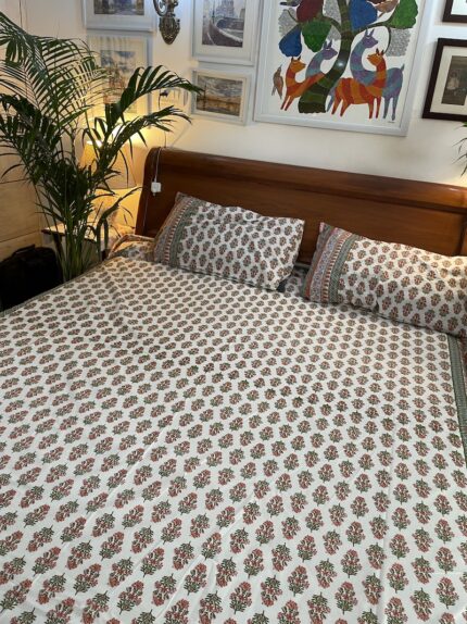 Floral_Block_Print_Bedsheet_BDHBWT004_gallery_2