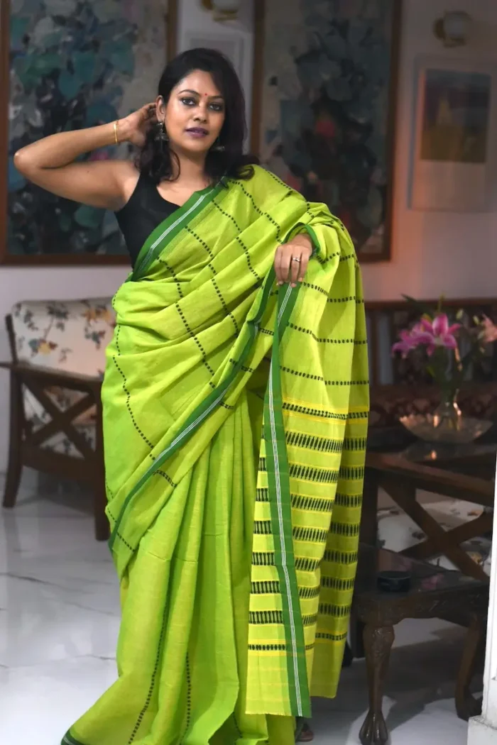 Green_Begumpuri_Cotton_Saree_SABGGR002_gallery_3