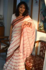 Red_white_begumpuri_cotton_saree_SABGWTOO2_gallery3