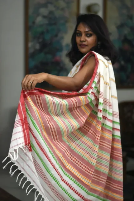 White_Begumpuri_Cotton_Saree_SABGWT001_gallery_1