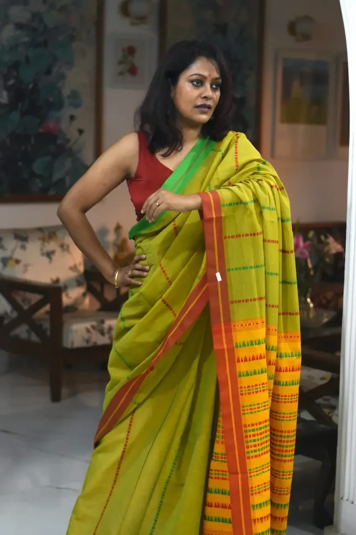 yellow_green_begumpuri_cotton-_saree_sabgyg001_gallery_2