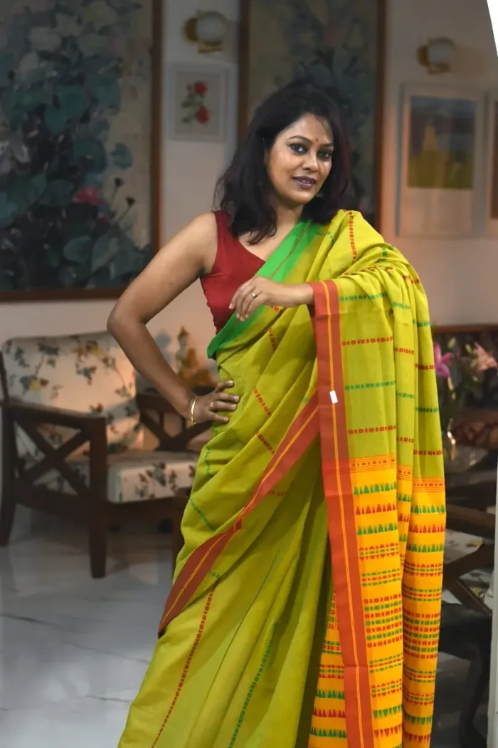 yellow_green_begumpuri_cotton__saree_sabgyg001_gallery_3