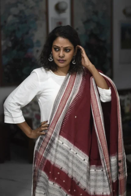 handwoven_kotpad_cotton_dupatta_DUIKMROO1_featured