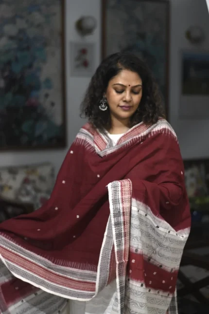 handwoven_kotpad_cotton_dupatta_DUIKMROO1_gallery_1